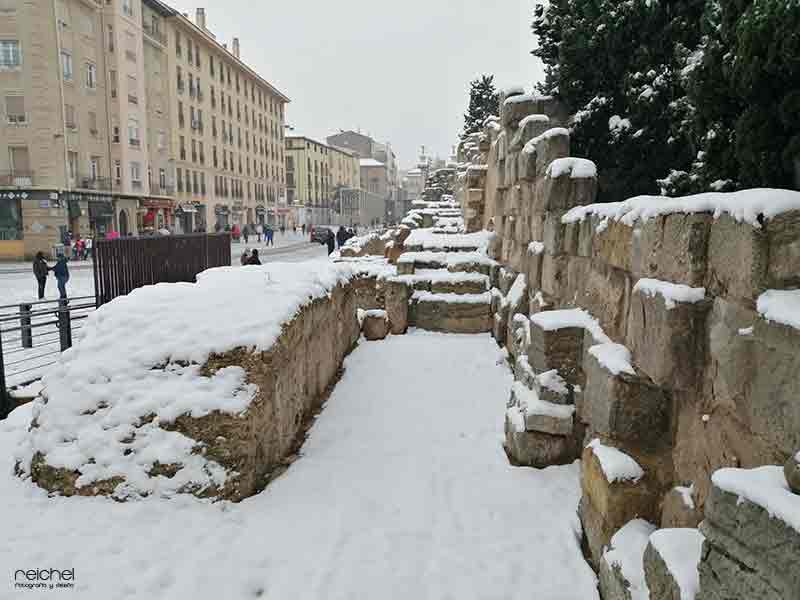 muralla romana de zaragoza nevada