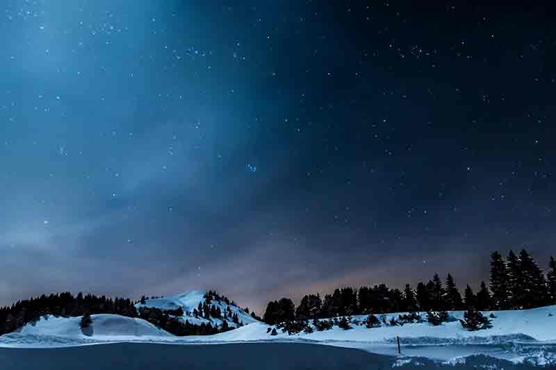 paisajes nevados de noche