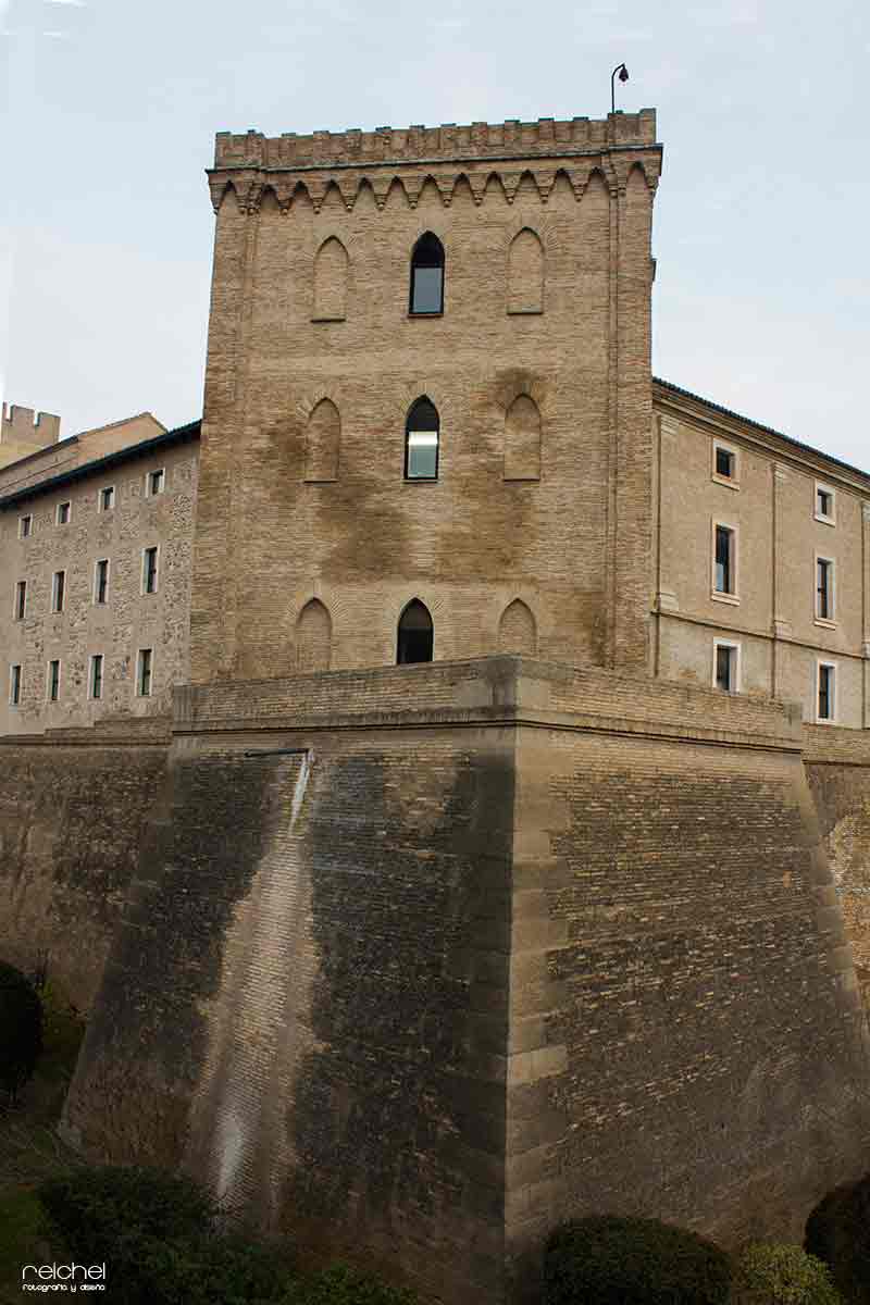 torre del trovador del palacio de la aljaferia