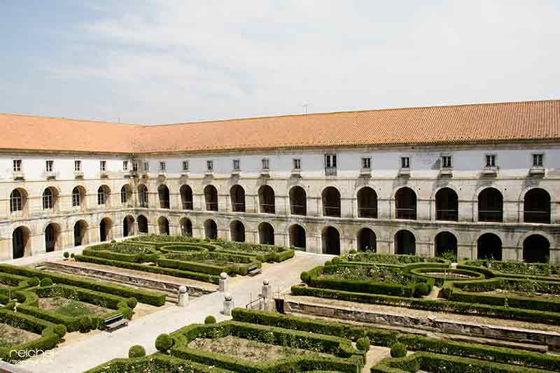 vistas panoramicas del claustr del monasterio de alcobaca
